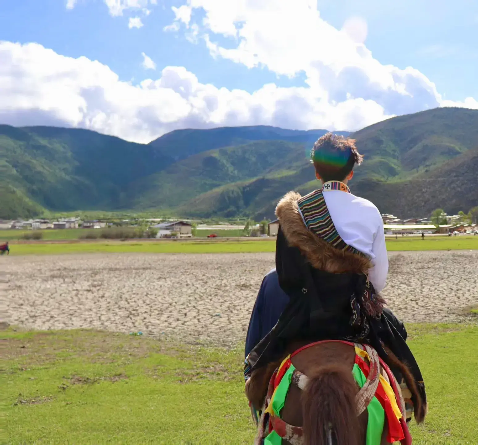 一月香格里拉旅游_6月香格里拉旅游攻略_香格里拉5月旅游攻略