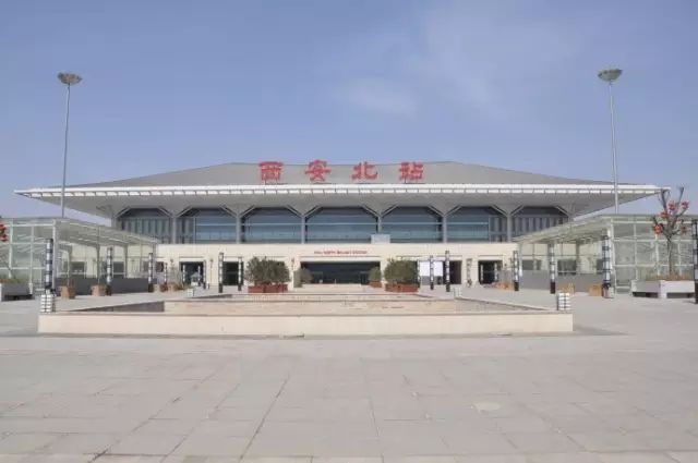 瀑布门票多少钱_高冠瀑布旅游攻略_高冠瀑布旁边的山