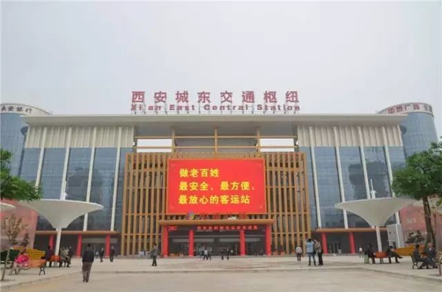高冠瀑布旁边的山_瀑布门票多少钱_高冠瀑布旅游攻略