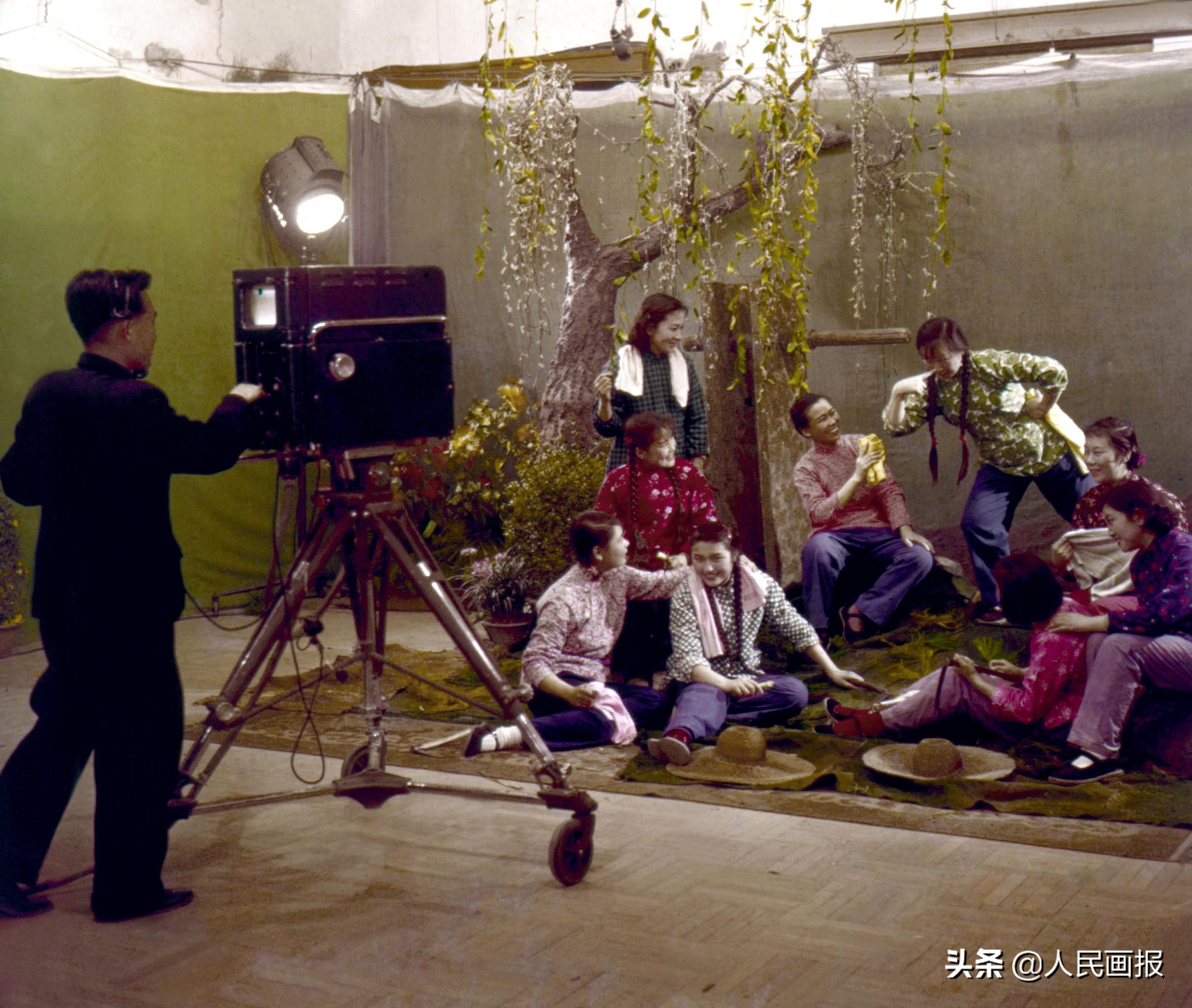 中央人民广播电台，伴随几代中国人的“好声音”