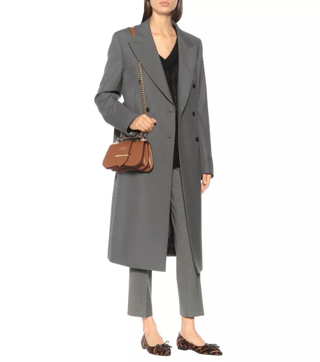 白领丽人服装品牌_白领丽人是什么牌子_时尚白领丽人