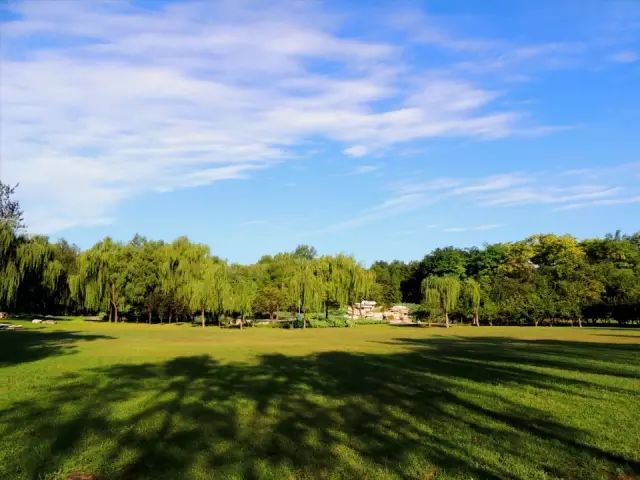 北京怀柔春天旅游攻略_怀柔旅游必去十大景点_怀柔夏季旅游攻略