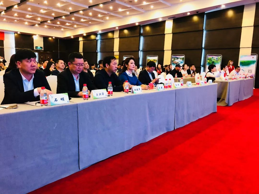 哈尔滨到伊春旅游攻略_哈尔滨到伊春旅游路线_哈尔滨至伊春旅游攻略
