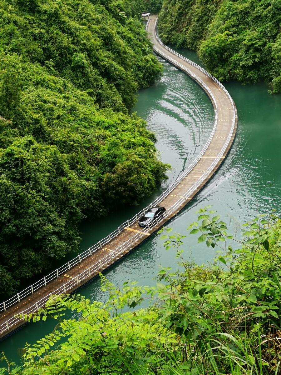 恩施旅游屏山风景_恩施屏山峡谷旅游攻略_峡谷攻略恩施旅游屏山怎么去