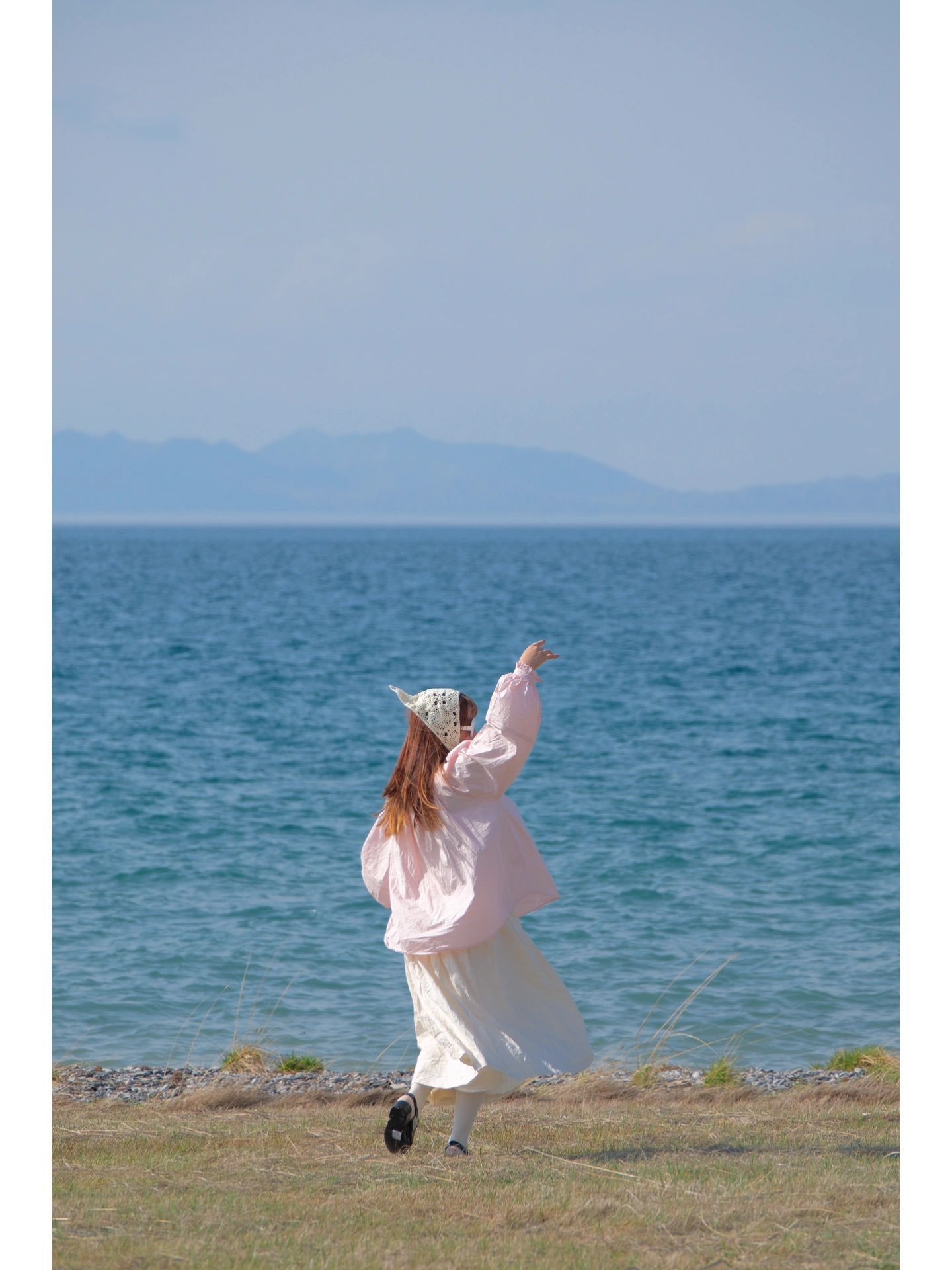 游览赛里木湖_赛里木湖旅游攻略_赛里木湖旅拍