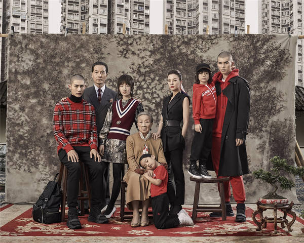 dior中国风的时尚手提包图片-手提包女时尚款